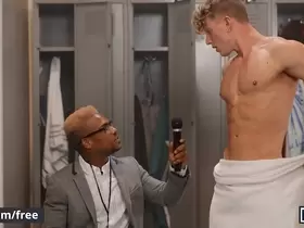 (Adrian Hart) Gets Distracted During The Interview When (Felix Fox) Strips Down To Nothing But A Towel - Men